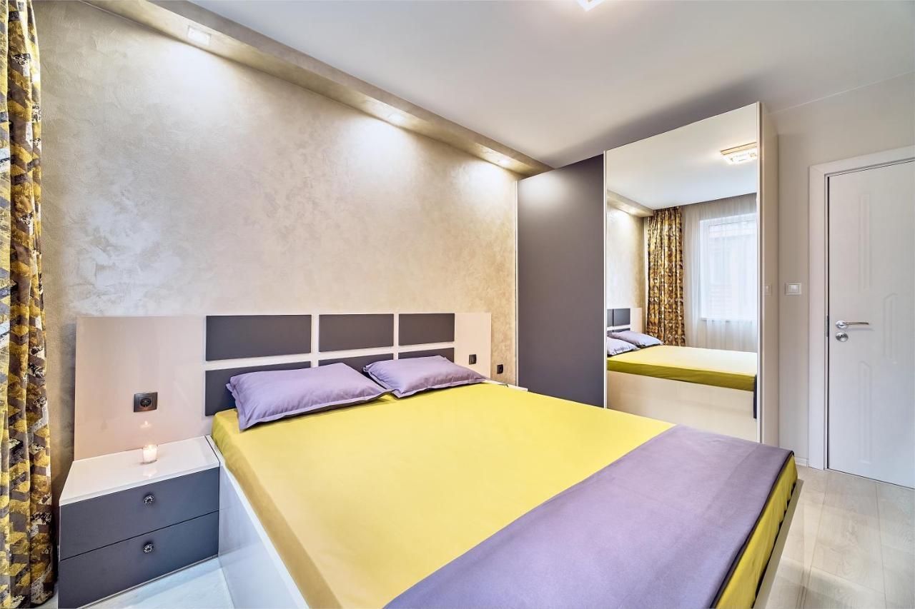Апартамент S Apart Warna Exterior foto